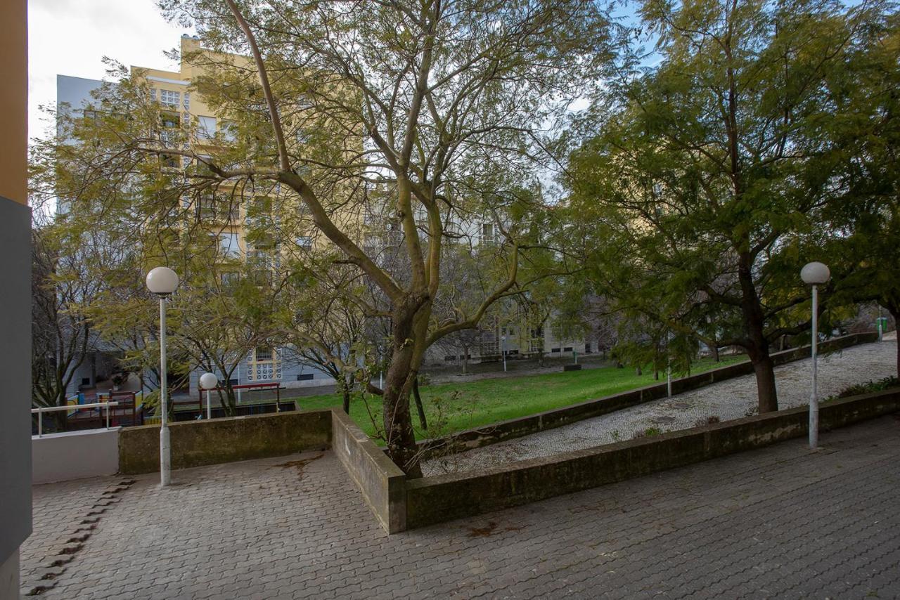 Garden Cristo Rei Apartment Lisbon Luaran gambar